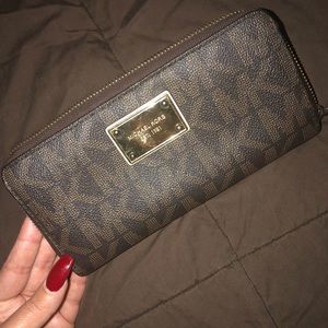 Michael Kors wallet